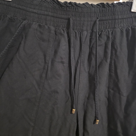 Abercrombie & Fitch Black Straight Leg Pants - Picture 5 of 11